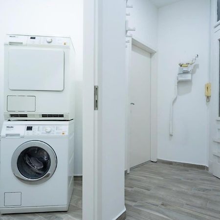 New Comfy Studio At Convenient Location Budapest Esterno foto