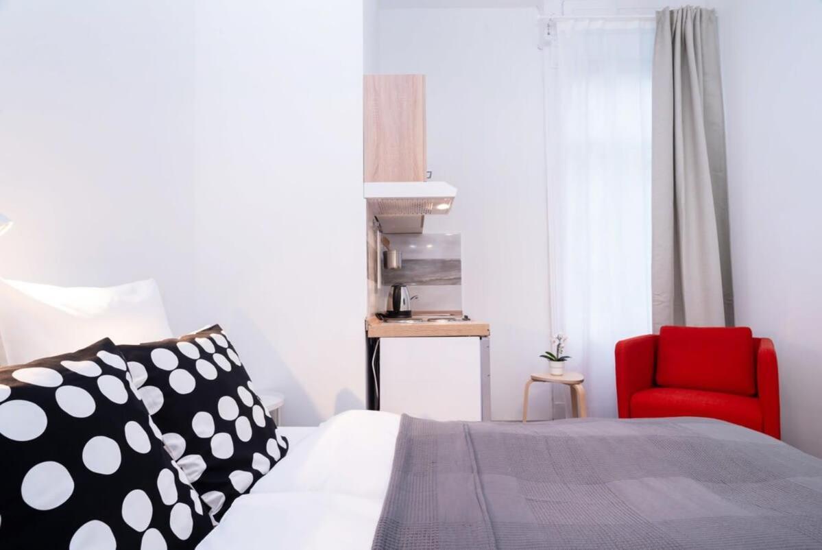New Comfy Studio At Convenient Location Budapest Esterno foto